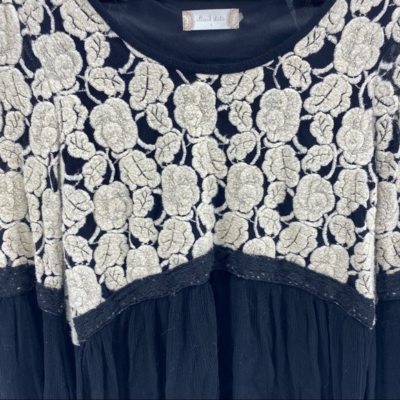 Altar’d state black cream floral blouse - Picture 6 of 7